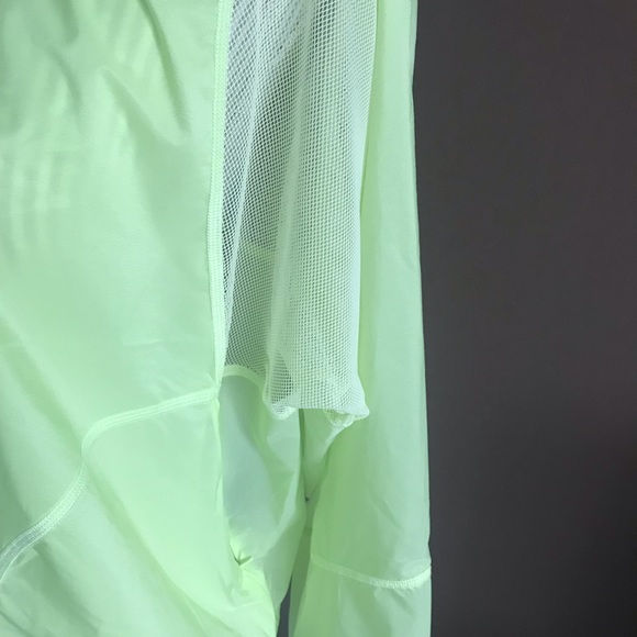 Lululemon With The Breeze jacket size 8 - Picture 6 of 10